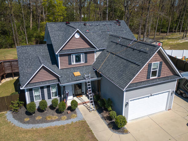 Best Roof Moss and Algae Removal  in North Richmond, CA